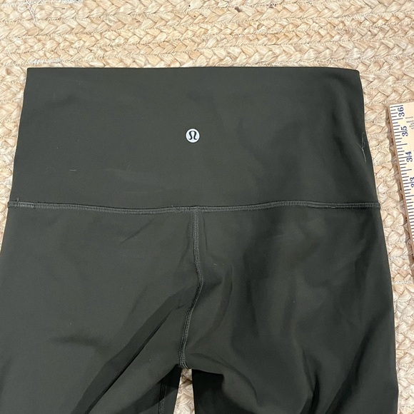 NWOT Lululemon Army Green Wunder Under Crop Scalloped Hem Leggings - Picture 8 of 8